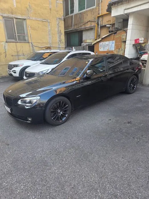 BMW 7-Series