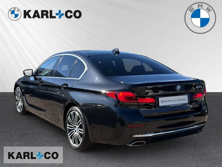 BMW 545