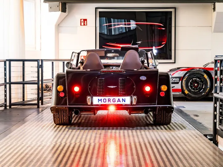 Morgan Plus 8
