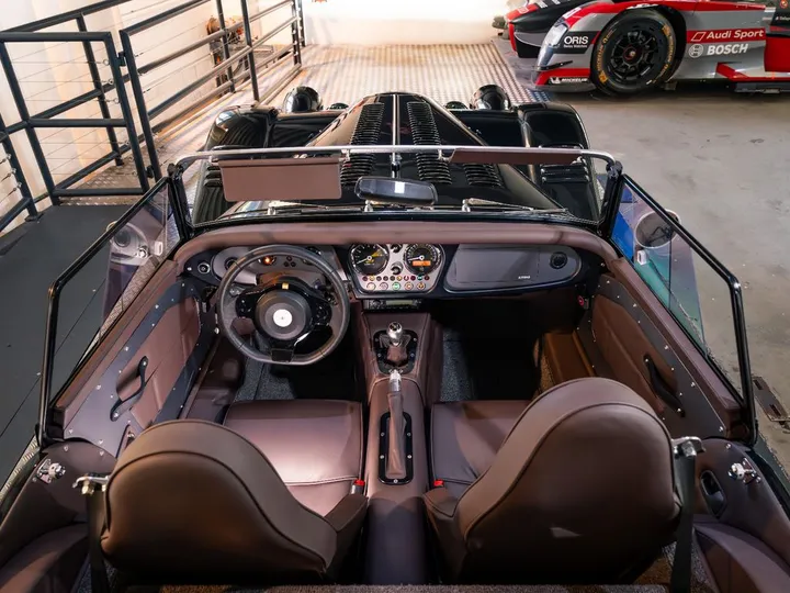 Morgan Plus 8