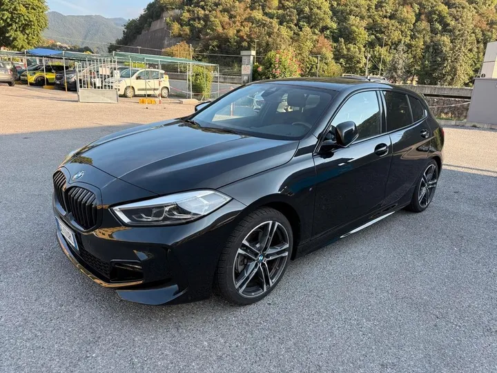 BMW 118