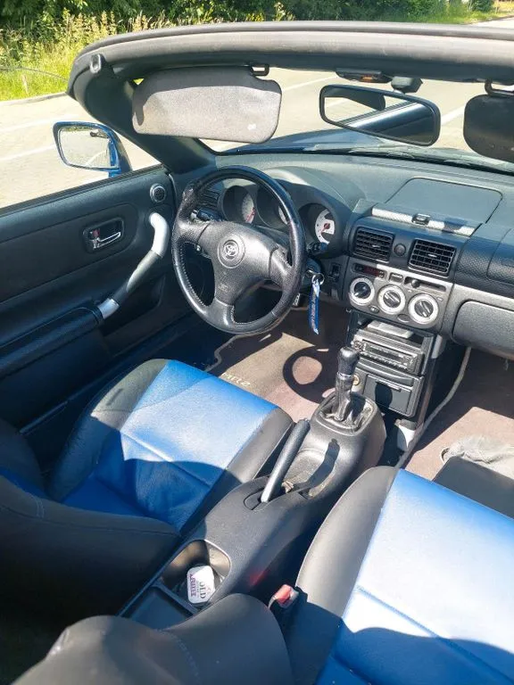 Toyota MR 2
