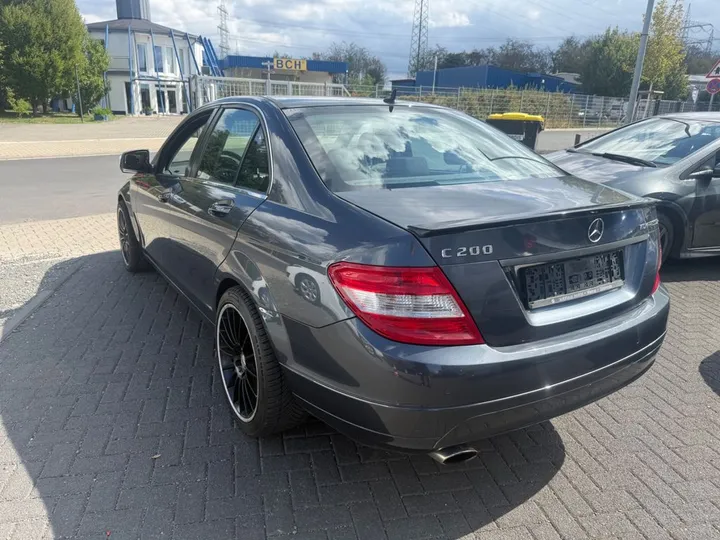 Mercedes-Benz C 200