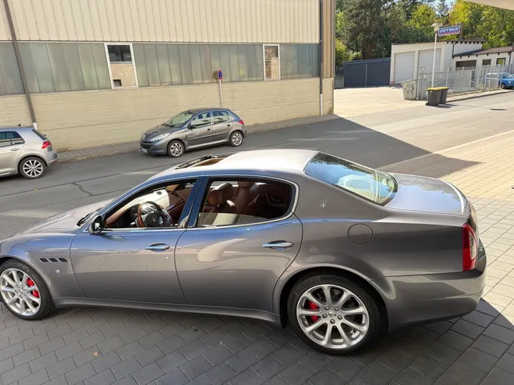 Maserati Quattroporte
