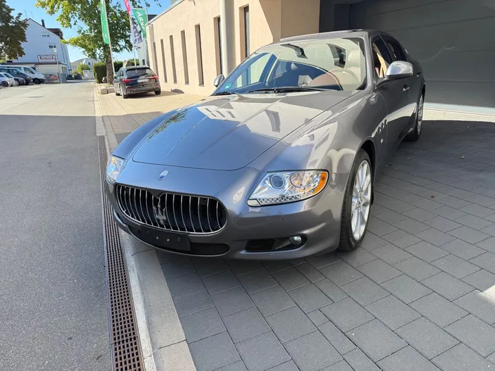 Maserati Quattroporte