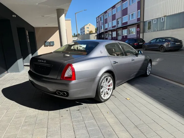 Maserati Quattroporte