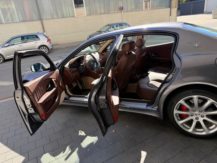 Maserati Quattroporte