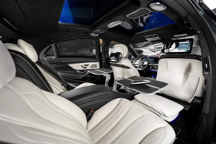 Mercedes-Benz S 560