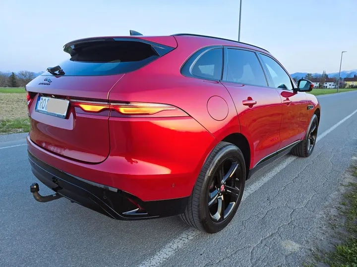 Jaguar F-Pace