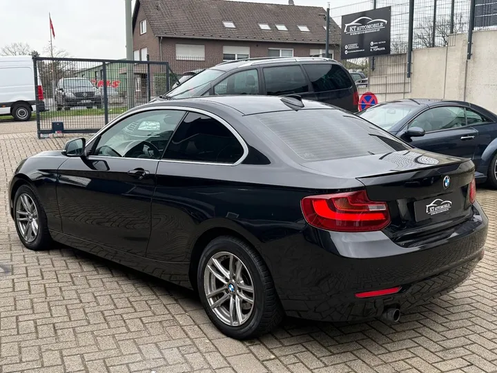 BMW 220