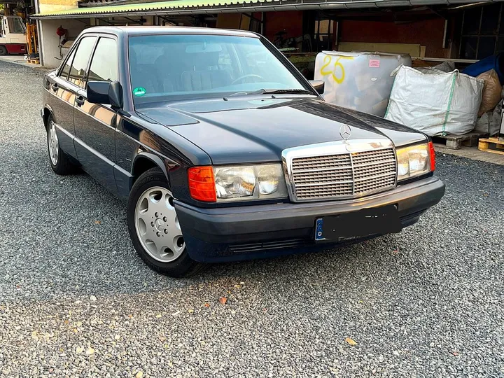 Mercedes-Benz 190