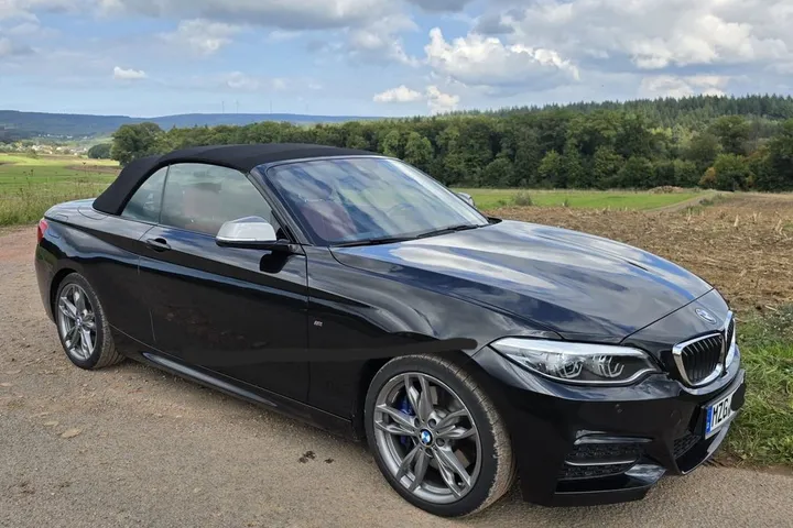 BMW M240i