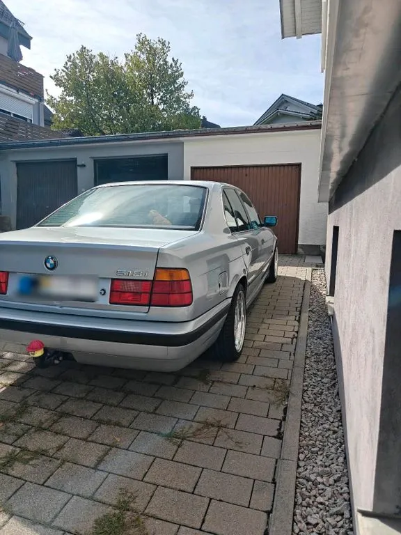 BMW 518