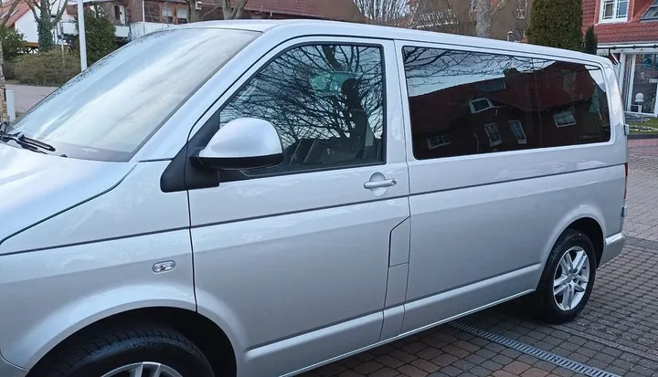 Volkswagen T5 Caravelle