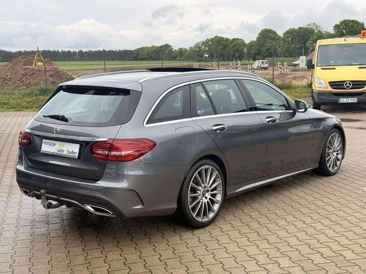 Mercedes-Benz C 220