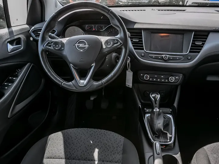 Opel Crossland (X)