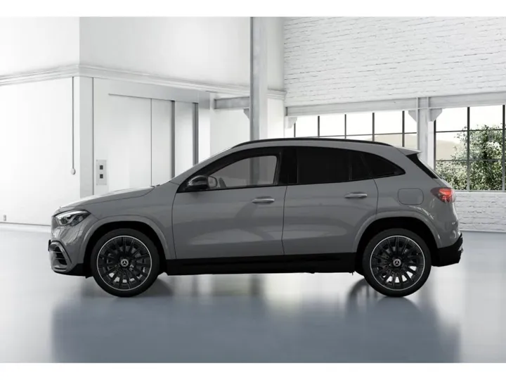 Mercedes-Benz GLA 200