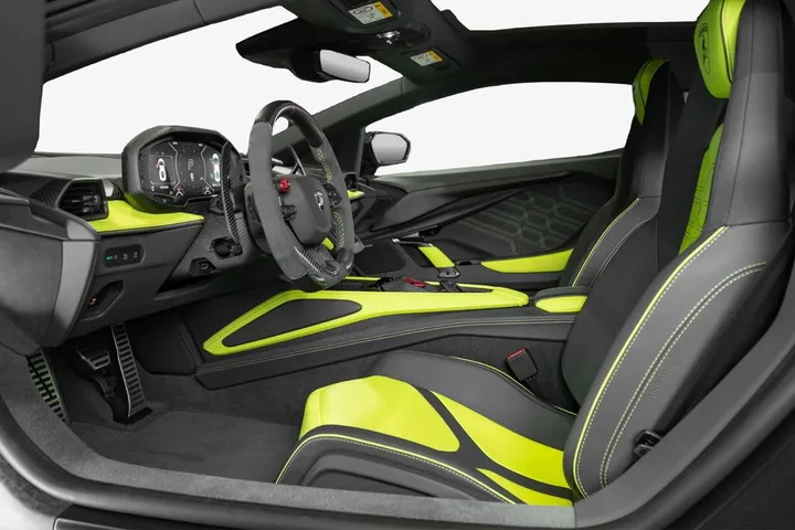 Lamborghini Revuelto