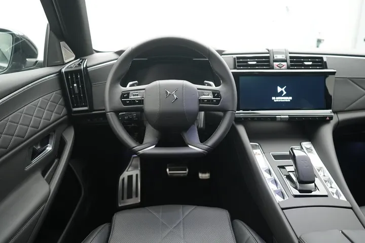 DS Automobiles DS9