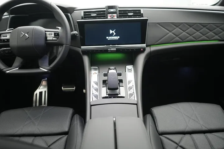 DS Automobiles DS9