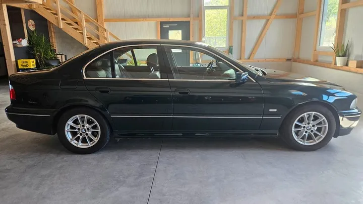 BMW 520
