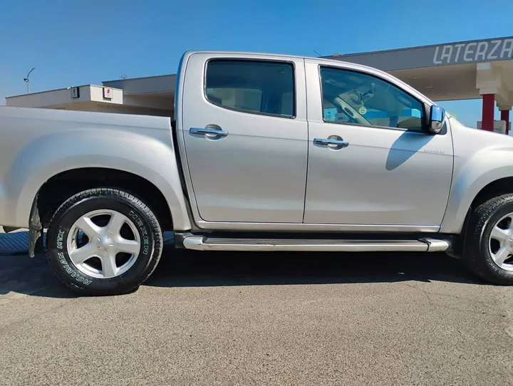 Isuzu D-Max