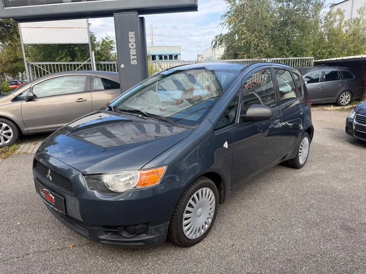 Mitsubishi Colt