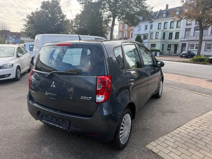 Mitsubishi Colt