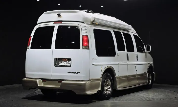 Chevrolet Chevy Van
