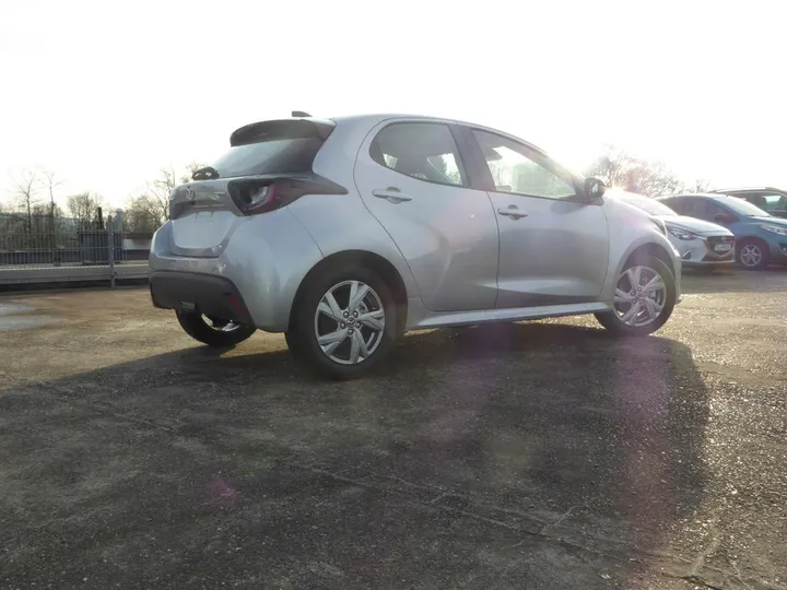 Mazda 2 Hybrid