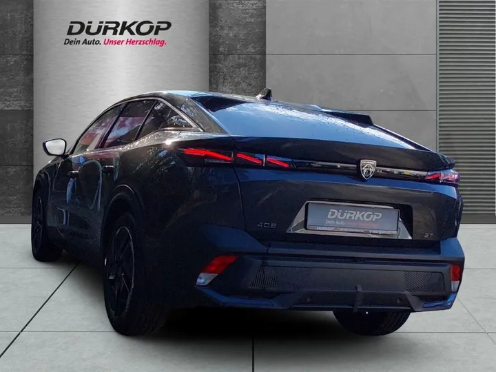 Peugeot 408