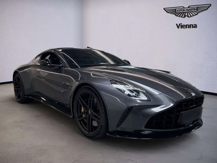 Aston Martin V8 Vantage