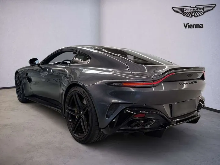 Aston Martin V8 Vantage