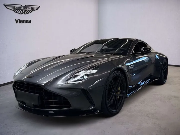 Aston Martin V8 Vantage