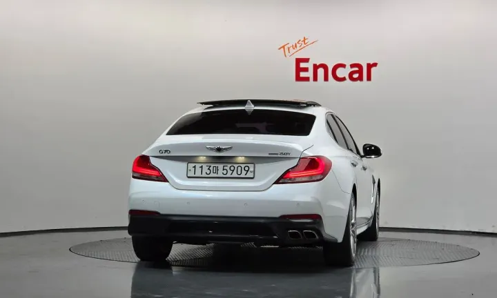 Genesis G70