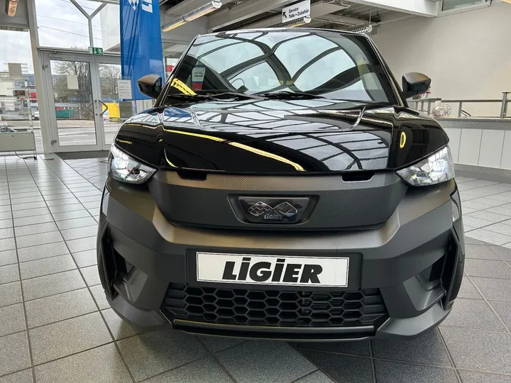 Ligier JS 50
