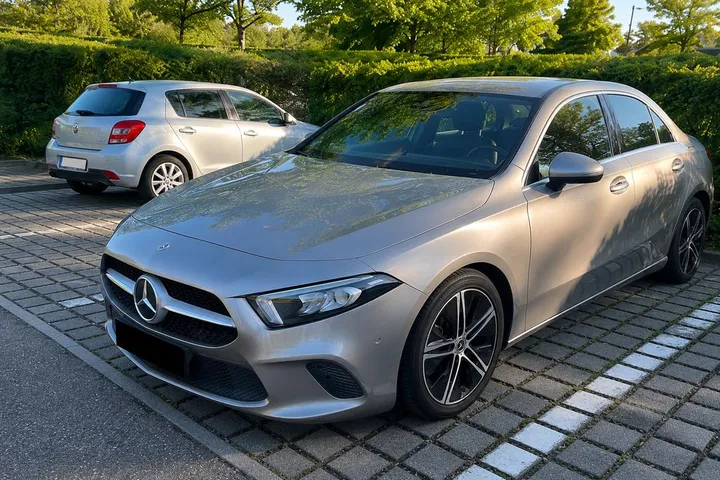 Mercedes-Benz A 200