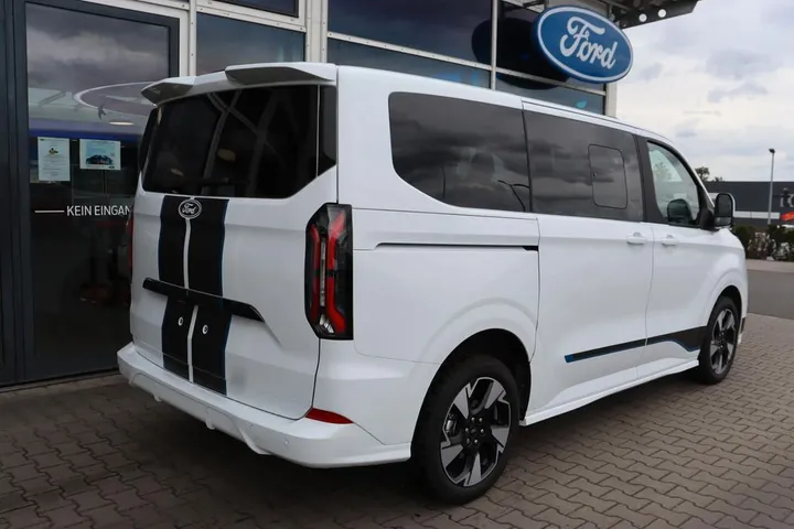 Ford Tourneo Custom