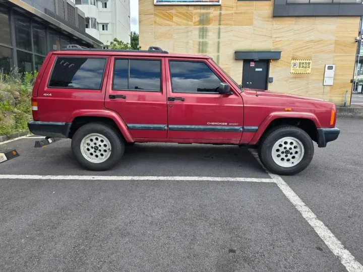 Jeep Cherokee