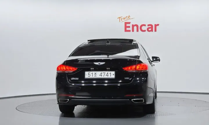 Hyundai Genesis