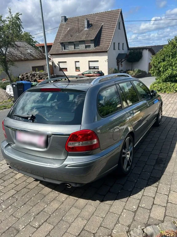 Jaguar X-Type
