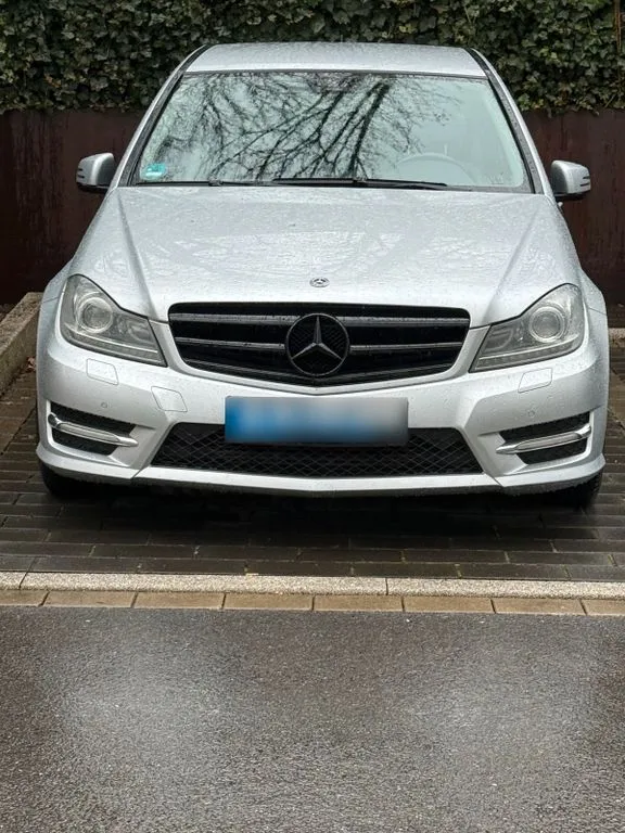 Mercedes-Benz E 250