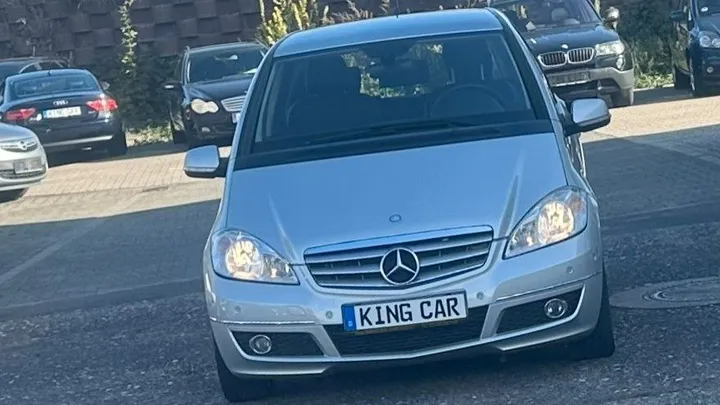 Mercedes-Benz A 180