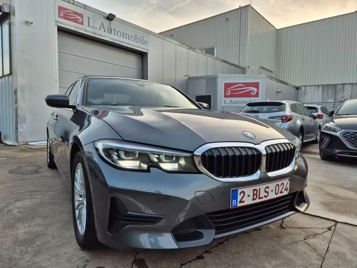 BMW 320