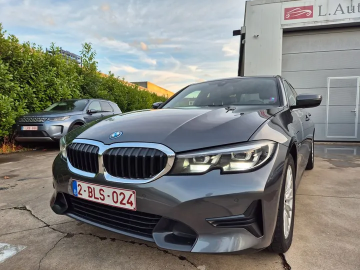 BMW 320