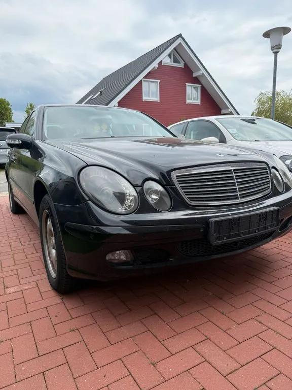 Mercedes-Benz E 270
