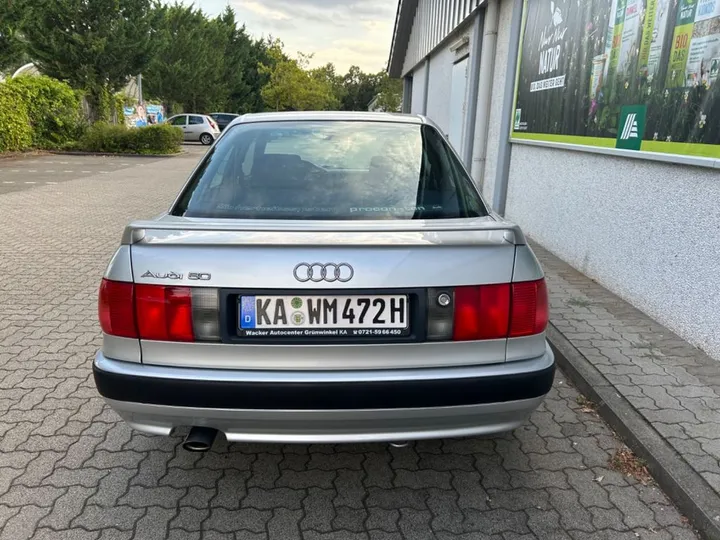 Audi 80