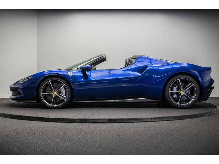 Ferrari 296 GTS