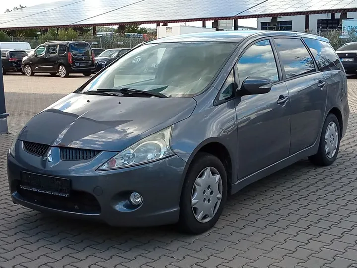 Mitsubishi Grandis
