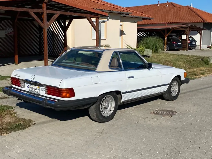 Mercedes-Benz SL 380